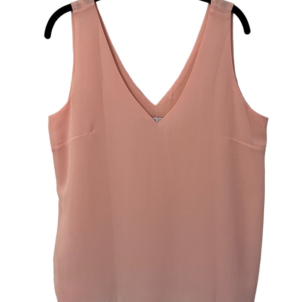 NWOT Light Pink VNeck Sleeveless Shell Blouse Size L
